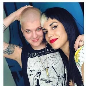 Meet your Posher, Mia